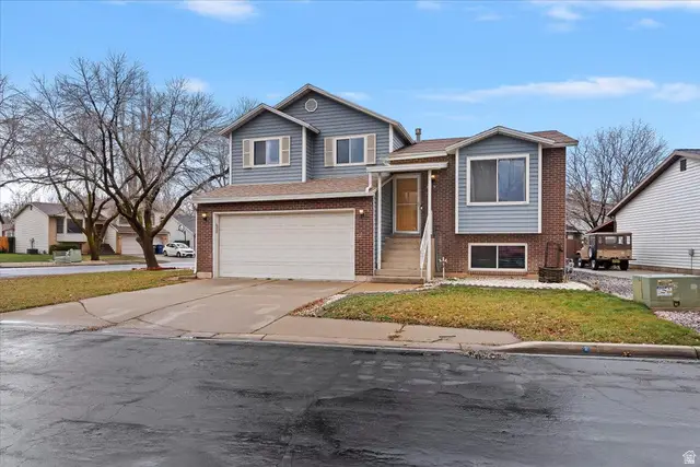 889 S Clover Cir, Ogden, UT 84404 - Image #2