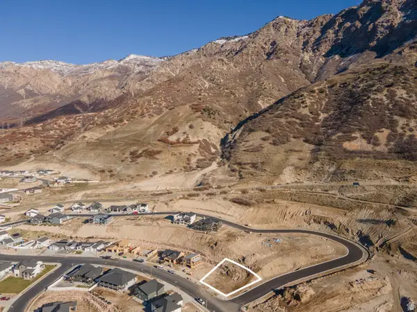 3032 N Mountain Rd #213, North Ogden, UT 84414