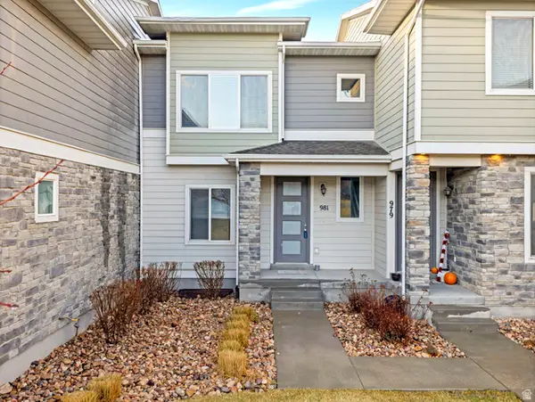 981 W Cyan Valley Way, Bluffdale, UT 84065