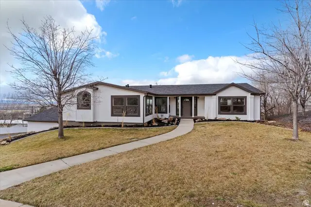 371 E Cynthia Way S, North Salt Lake, UT 84054 - Image #1