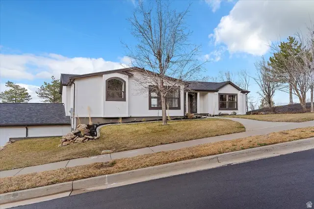 371 E Cynthia Way S, North Salt Lake, UT 84054 - Image #3