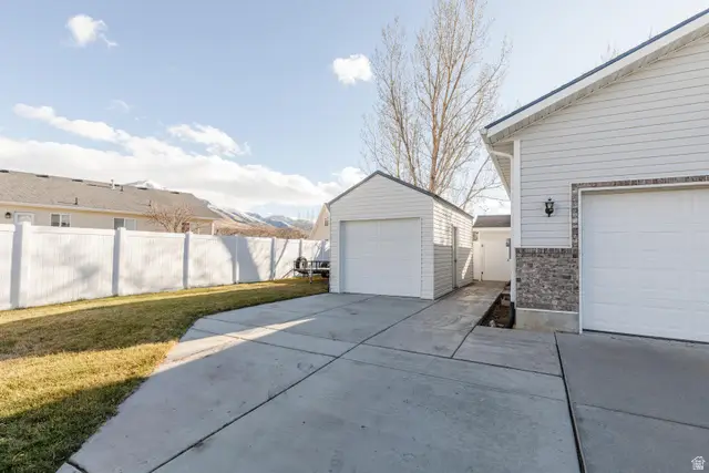 1076 E Hyrum Blvd, Hyrum, UT 84319 - Image #3
