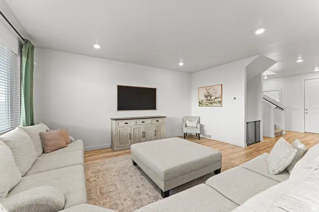 966 W Ruddy Clover Ln N, Saratoga Springs, UT 84045 - Image #3