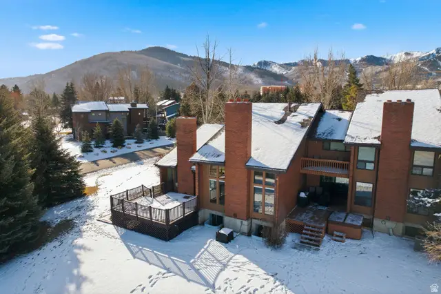 1638 W Village Round Dr, Park City, UT 84098 - Image #2