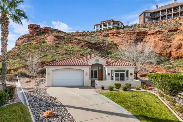 1083 W Shadow Ridge Ct, Washington, UT 84780 - Image #2