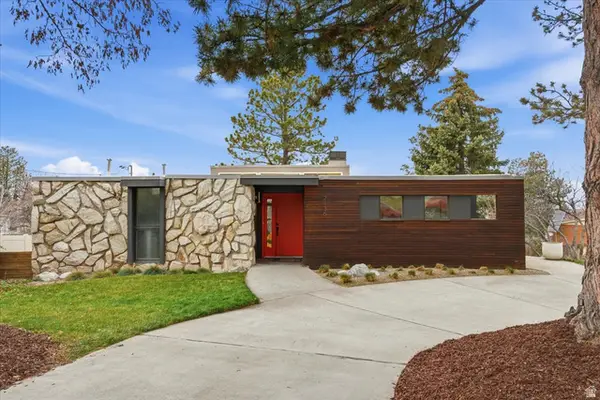 2136 Elaine Dr, Bountiful, UT 84010