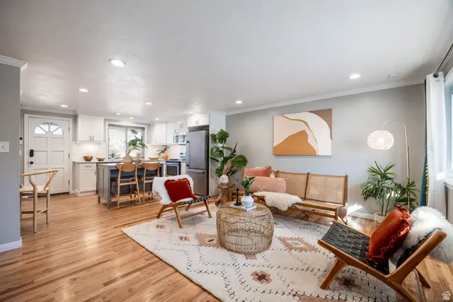 10276 S Marble St, Sandy, UT 84094 - Image #2