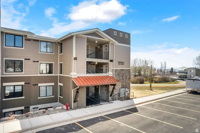 35 E 150 S #E101, Garden City, UT 84028 - Image #1