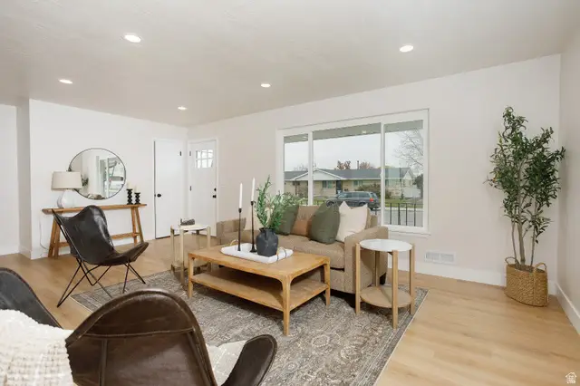 139 W Columbia Dr, Midvale, UT 84047 - Image #2