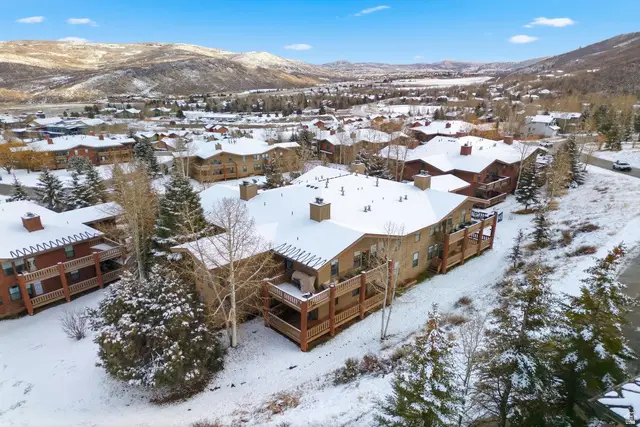 8251 Meadowview Ct #J24, Park City, UT 84098 - Image #3