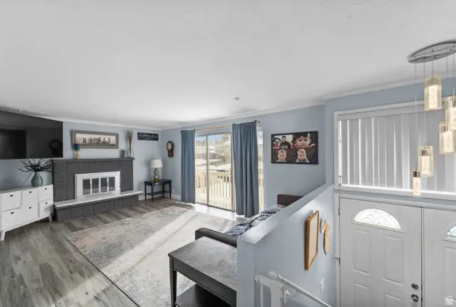 1371 E Sudbury Ave S, Sandy, UT 84093 - Image #2