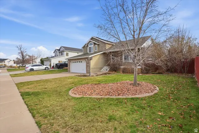 2757 W Sandi Dr, Layton, UT 84041 - Image #3
