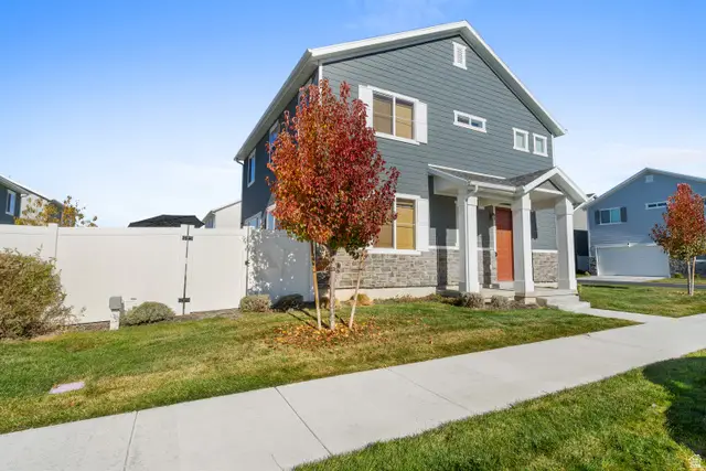 2052 W Lydia Ln, Syracuse, UT 84075 - Image #2