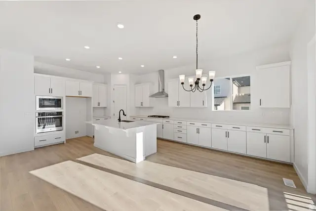 853 W Brocket St #245, Saratoga Springs, UT 84045 - #3