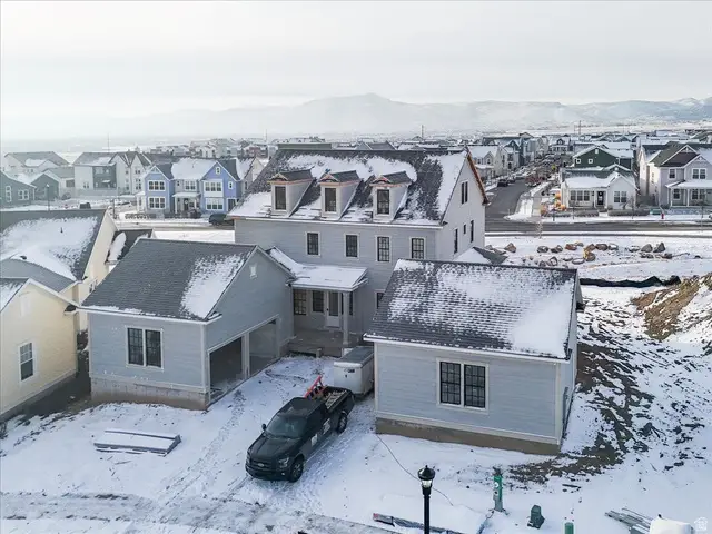 6731 W Splash Way #137, South Jordan, UT 84009 - Image #3