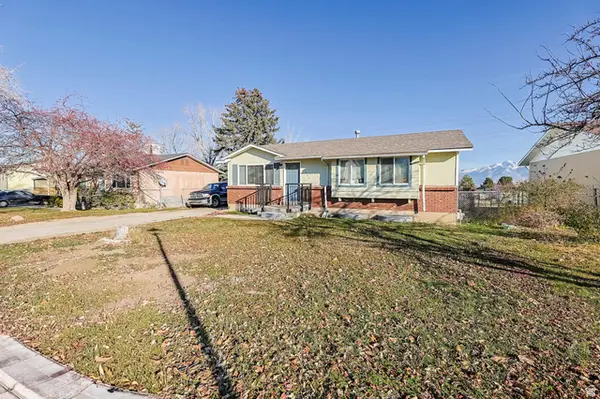 5531 S Copper City Dr, Kearns, UT 84118