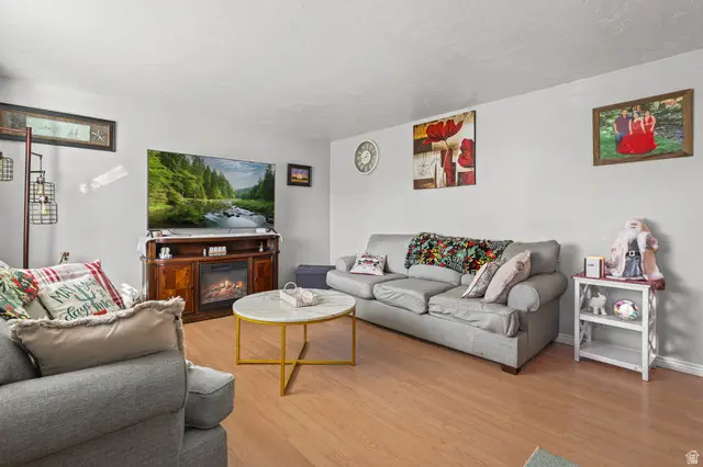 5531 S Copper City Dr, Kearns, UT 84118 - Image #3