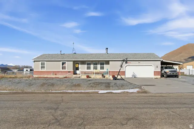 1955 S Stoney Mountain Dr, Lake Point, UT 84074 - Image #2