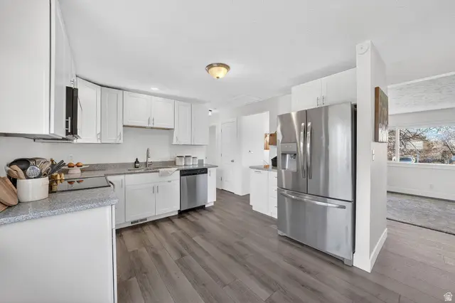 5980 S Sweet Basil W, Taylorsville, UT 84129 - Image #3