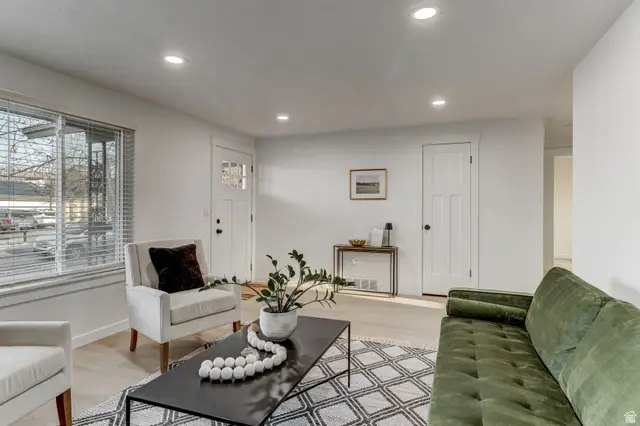 2571 W Surrey Rd, Taylorsville, UT 84129 - Image #3