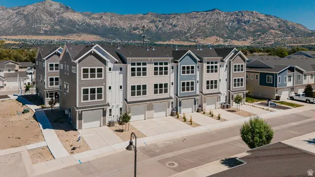 247 E 1850 N #4, North Ogden, UT 84414 - Image #1