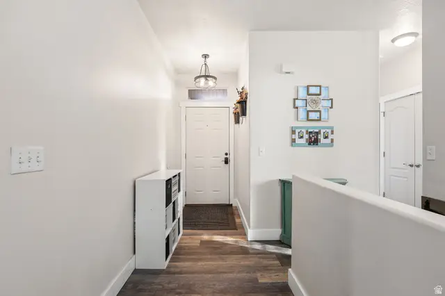 302 E Interlochen Ln N, Stansbury Park, UT 84074 - Image #2