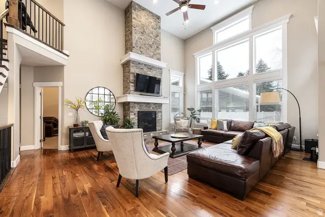 1826 E Spring Ln S, Holladay, UT 84117 - Image #2