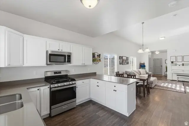 6548 N Fiona St, Eagle Mountain, UT 84005 - Image #2