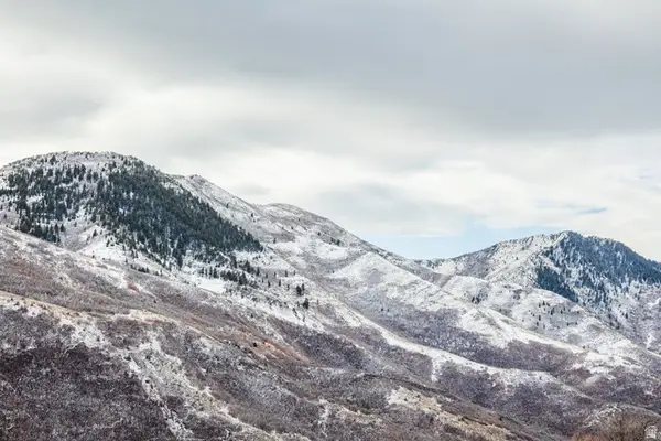 5855 E Pioneer Ridge Cir #195, Salt Lake City, UT 84108