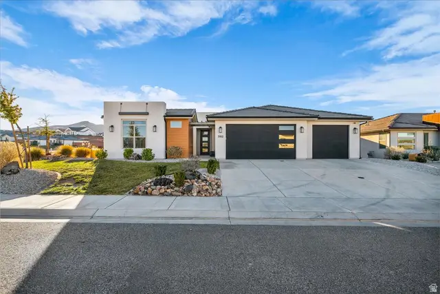 3182 E Fuchsia Dr, Saint George, UT 84790 - Image #1