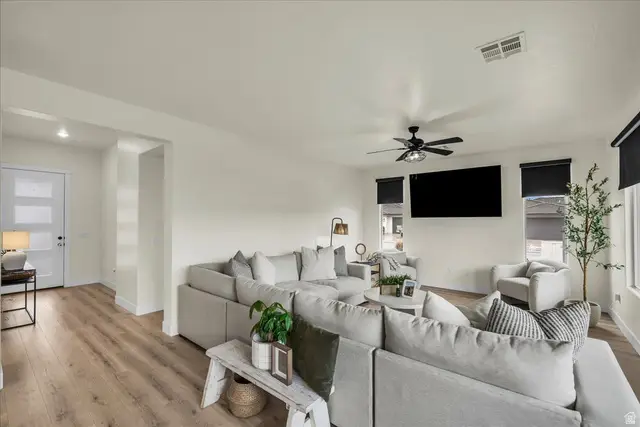 3182 E Fuchsia Dr, Saint George, UT 84790 - Image #3