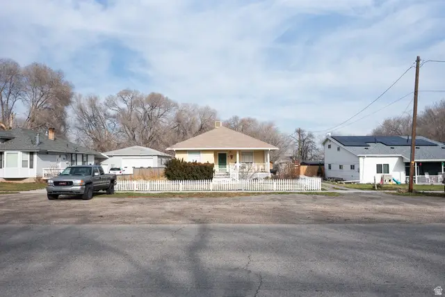 37 E Clark St, Grantsville, UT 84029 - Image #3
