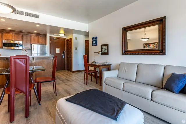 3720 Sundial Ct N #B-319, Park City, UT 84098 - Image #3