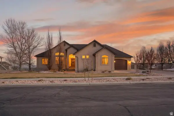 3926 S Panorama Dr, Saratoga Springs, UT 84045
