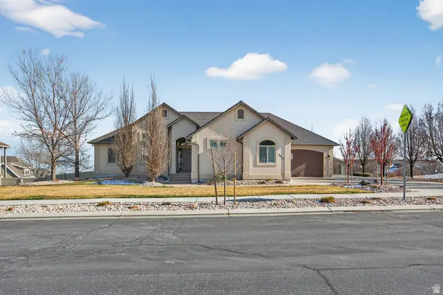 3926 S Panorama Dr, Saratoga Springs, UT 84045 - Image #2