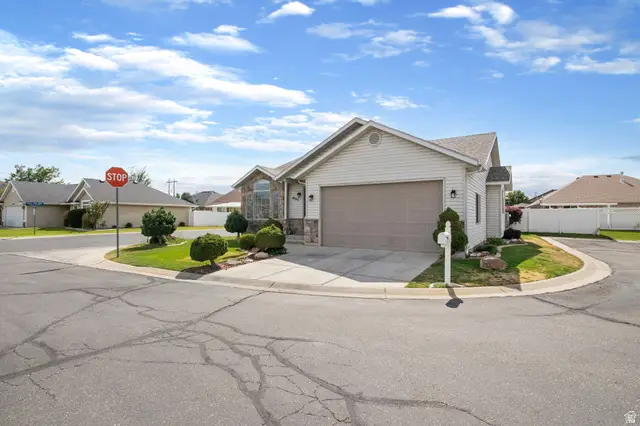 4593 S Promenade Dr W #16, Roy, UT 84067 - Image #1