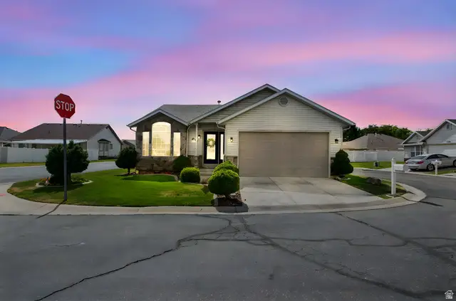 4593 S Promenade Dr W #16, Roy, UT 84067 - Image #2