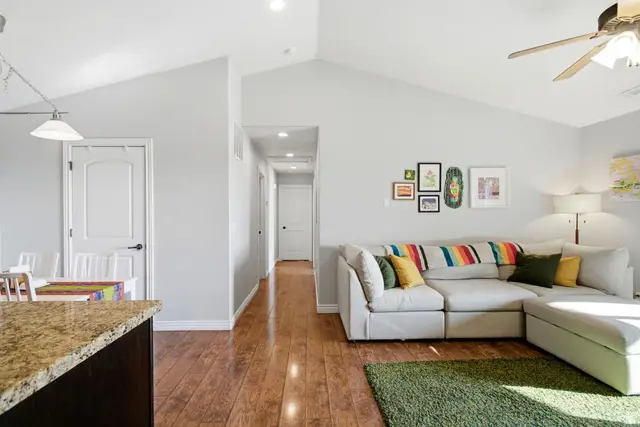 986 W 270 S #301, Pleasant Grove, UT 84062 - Image #3