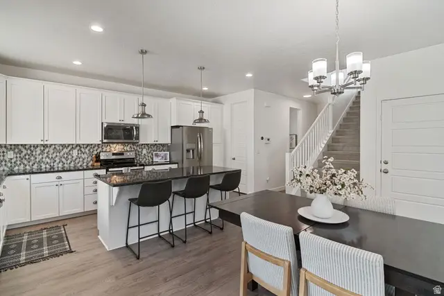 1023 W Molly Pitcher Cir, Bluffdale, UT 84065 - Image #3