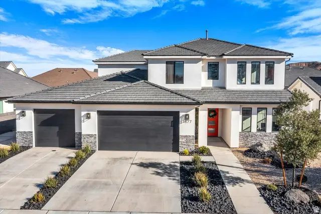 1877 S Heritage Fields Dr, Washington, UT 84780 - Image #2