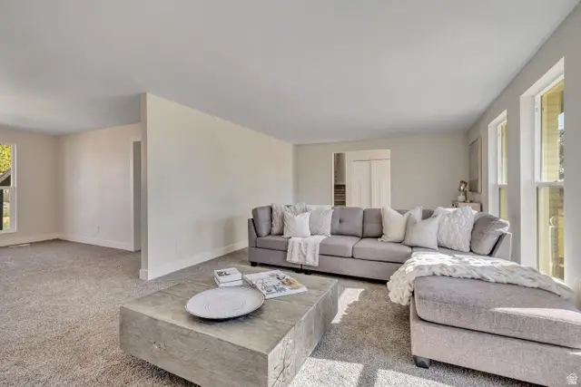 5998 S 3100 W, Roy, UT 84067 - Image #3