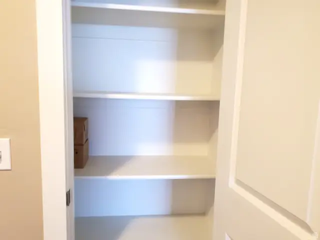 847 W Presidio Dr, Midvale, UT 84047 - Image #3