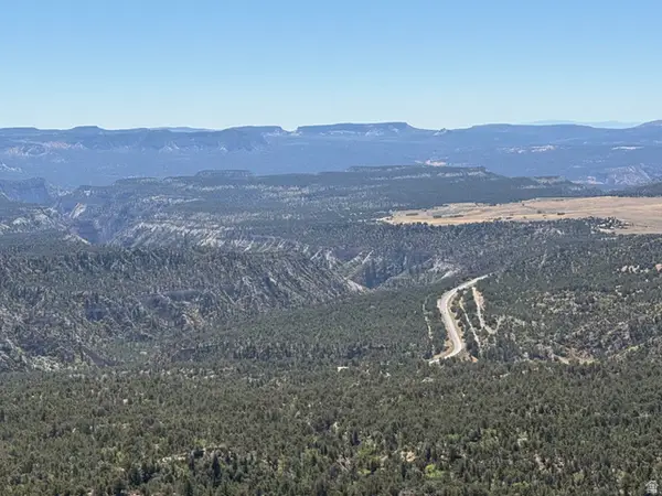 Address Withheld By Seller, Mount Carmel, UT 84755