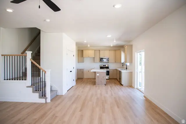 709 N 410 E Lot #12 E, Salem, UT 84653 - Image #3