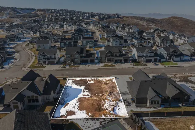 14677 S Canyon Pointe Rd E #4, Draper, UT 84020 - Image #2