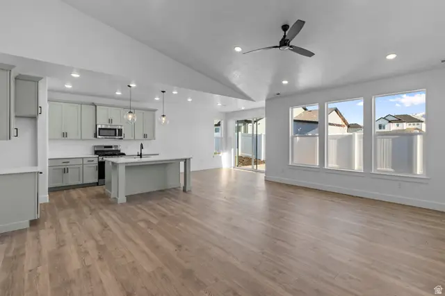 552 S Rivergate Dr, Logan, UT 84321 - Image #2