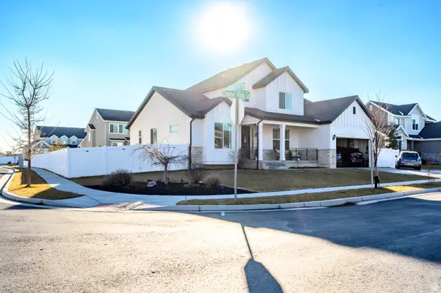 1109 W Citadel Ln, Murray, UT 84123 - Image #2