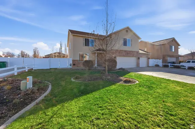 1771 W Beaumont Dr, Kaysville, UT 84037 - Image #2