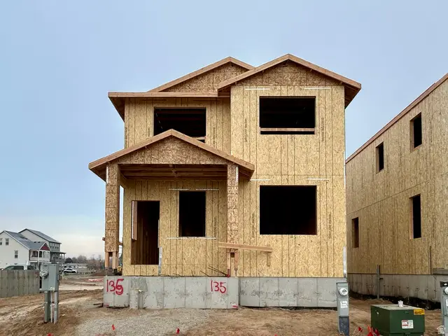 914 W 1600 S #135, Clearfield, UT 84015 - Image #1