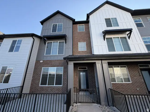 828 W Ivywell Ln #220, North Salt Lake, UT 84054 - Image #2